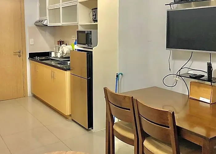 Отель Grass Residences Tower 5 5*